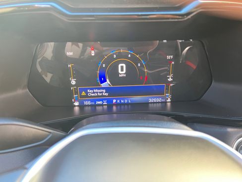 Used 2023 Chevrolet Colorado Z71 w/ Z71 Convenience Package 2 image 10