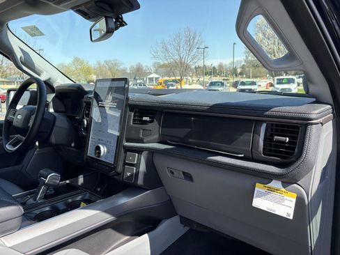 New 2025 Ford F150 Lightning Flash AWD/4WD image 23