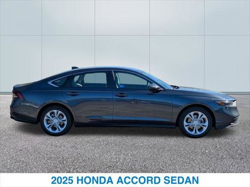 Used 2025 Honda Accord LX image 6