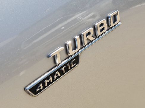 Used 2022 Mercedes-Benz CLA 35 AMG 4MATIC image 12