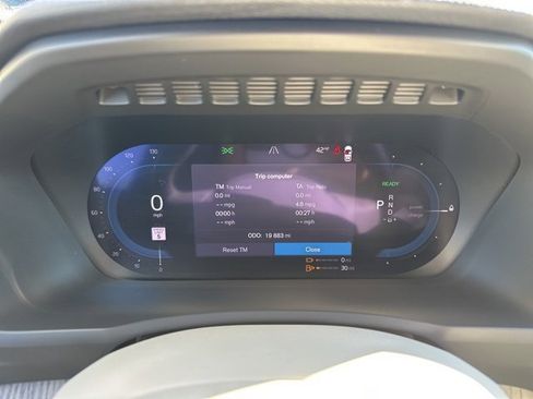 Certified 2024 Volvo XC90 T8 Plus w/ Protection Package Premier image 26