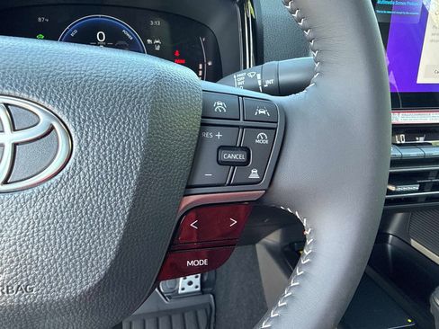 New 2026 Toyota Camry SE FWD image 22