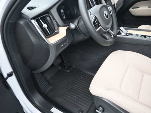 New 2026 Volvo XC60 T8 Plus w/ Protection Package Premier AWD/4WD image 9
