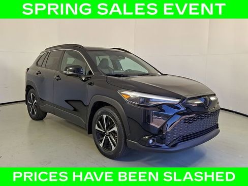 Certified 2024 Toyota Corolla Cross XSE w/ Convenience Package image 1