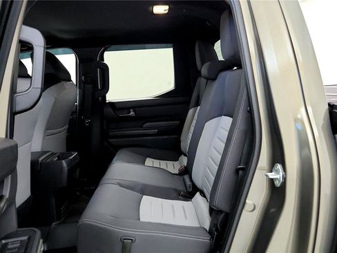 Used 2025 Toyota Tacoma TRD Off-Road image 29