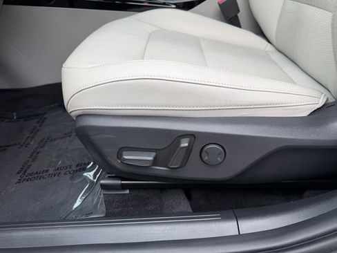 Used 2023 Kia Niro Wind w/ Wind Preserve Package FWD image 13