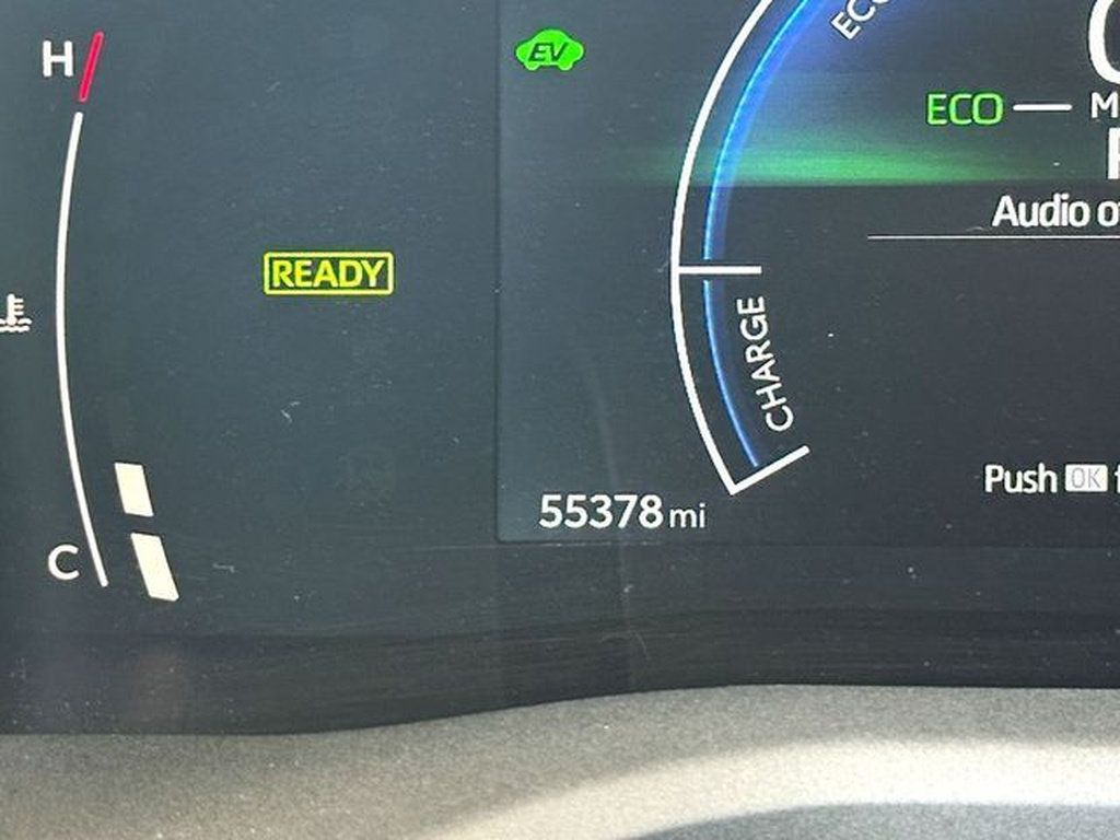 Used 2025 Toyota Camry LE FWD image 25