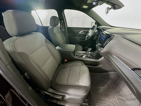 Used 2023 Chevrolet Traverse LT image 31
