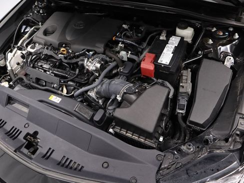 Used 2022 Toyota Camry SE w/ Convenience Package FWD image 17