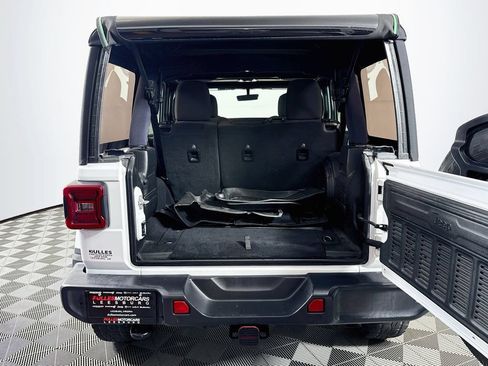 Used 2021 Jeep Wrangler Unlimited Sahara AWD/4WD image 25