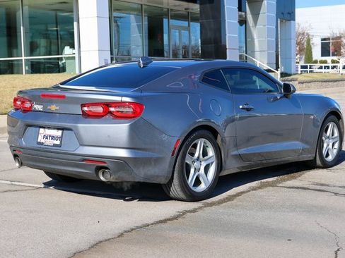 Used 2020 Chevrolet Camaro LT image 3