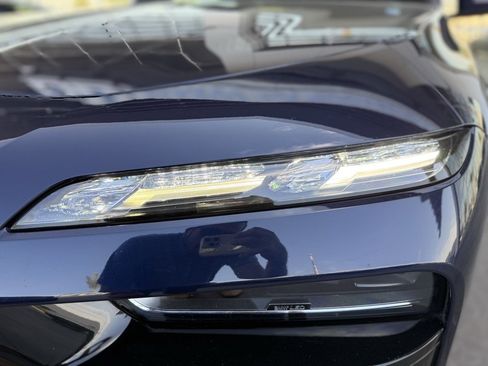 Used 2023 BMW 760i xDrive w/ Executive Package image 3