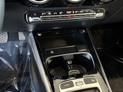 Certified 2025 Mercedes-Benz GLA 250 image 22