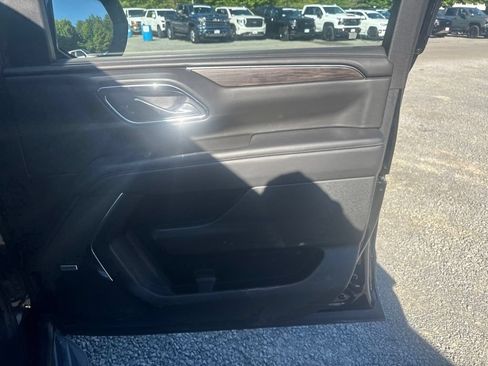 Used 2023 Chevrolet Tahoe LT AWD/4WD image 13