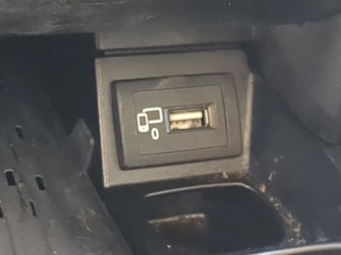 Used 2019 Mercedes-Benz E 300 image 9