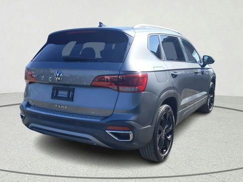 Used 2023 Volkswagen Taos SE w/ Black Wheel Package FWD image 6