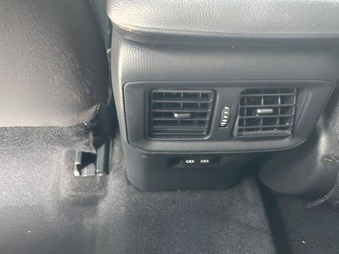 Used 2024 Toyota RAV4 AWD Hybrid image 16