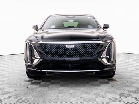 Certified 2026 Cadillac Lyriq Signature Luxury w/ Nappa Leather Package AWD/4WD image 10