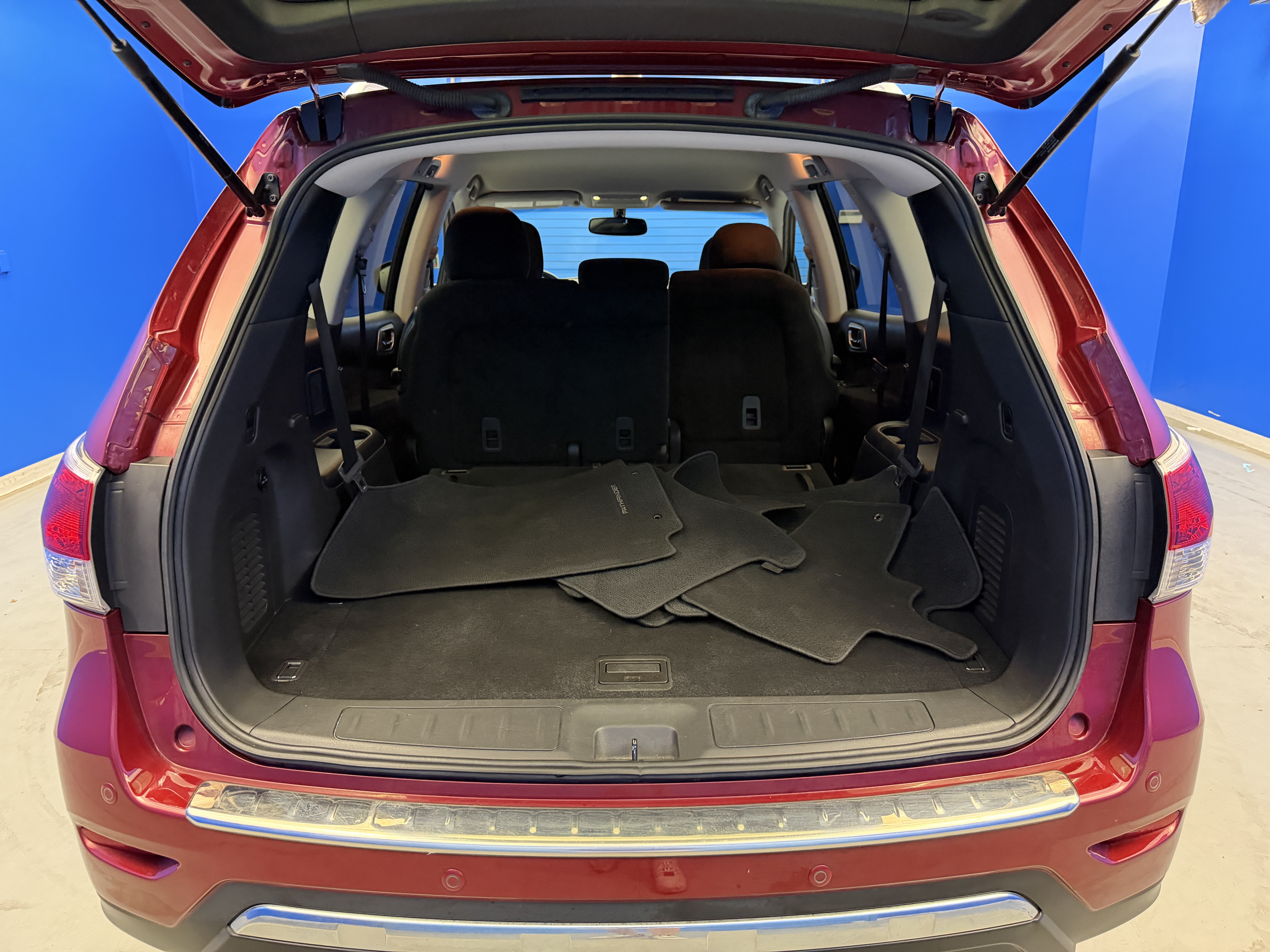 Used 2015 Nissan Pathfinder SV FWD image 27