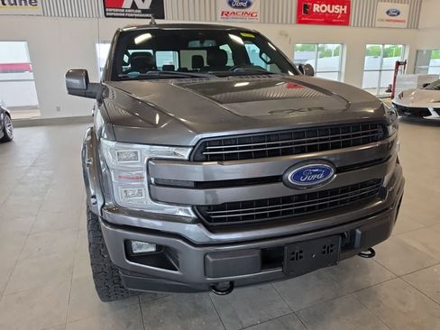Used 2018 Ford F150 Lariat w/ Equipment Group 502A Luxury AWD/4WD image 4