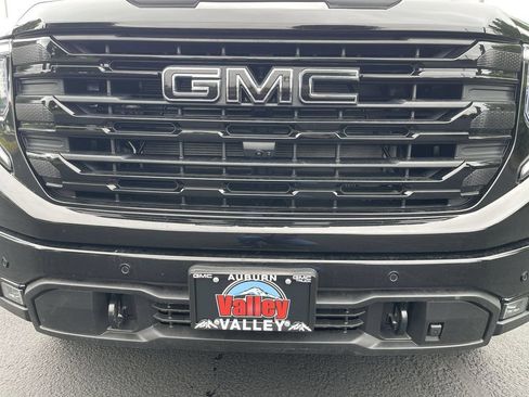 New 2026 GMC Sierra 1500 Elevation w/ Elevation Premium Package AWD/4WD image 32