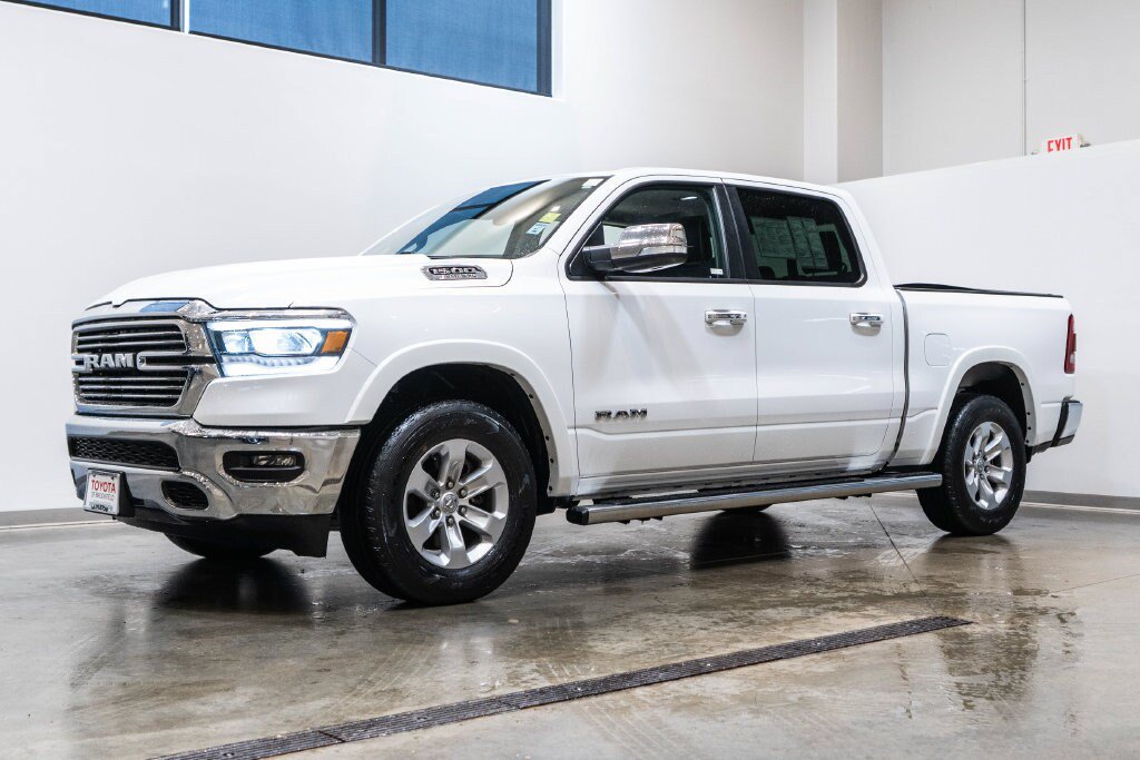 Used 2022 RAM 1500 Laramie AWD/4WD image 3
