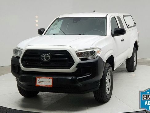 Used 2019 Toyota Tacoma SR image 8