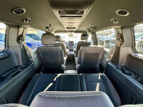Used 2017 Dodge Grand Caravan GT image 15