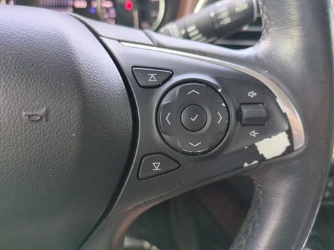 Used 2020 Buick Enclave Avenir w/ Avenir Technology Package FWD image 32