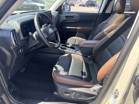 Certified 2025 Ford Bronco Sport Outer Banks w/ Outer Banks Tech Package+ AWD/4WD image 17