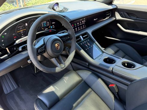 Certified 2024 Porsche Taycan GTS AWD/4WD image 4