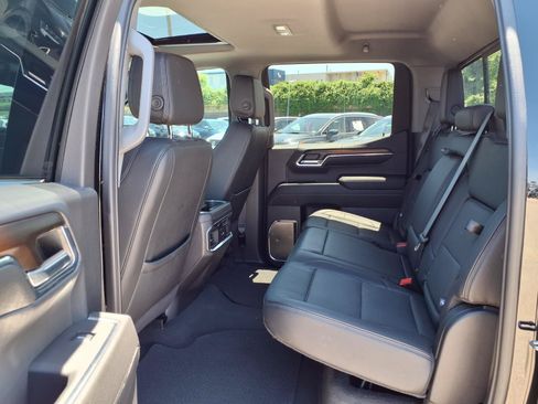 Used 2024 GMC Sierra 1500 Denali w/ Denali Reserve Package AWD/4WD image 30
