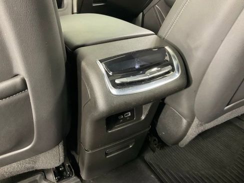 Used 2023 Cadillac XT6 Sport w/ Technology Package AWD/4WD image 21