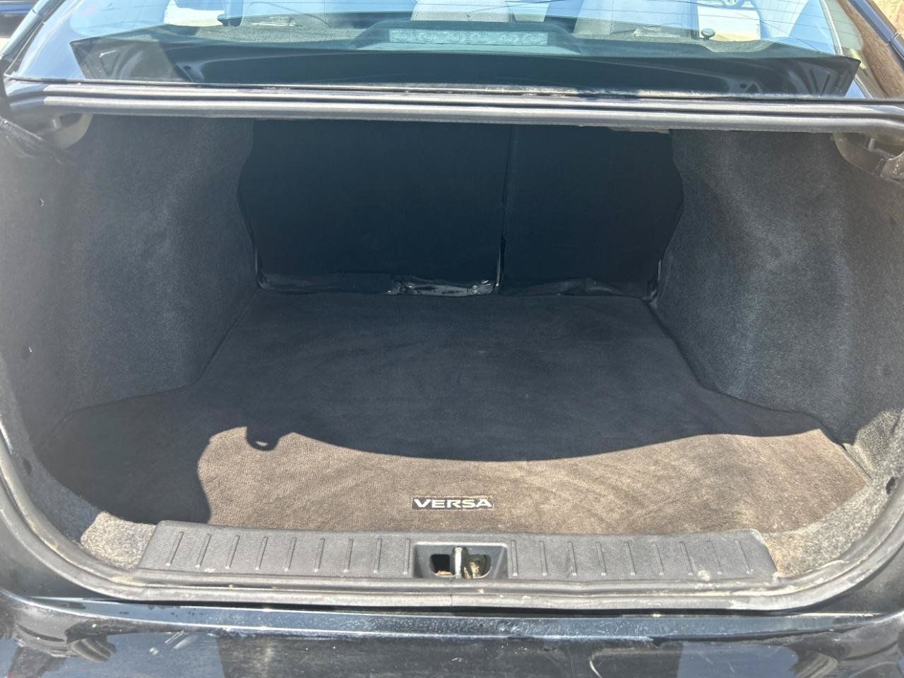 Used 2023 Nissan Versa SV FWD image 20