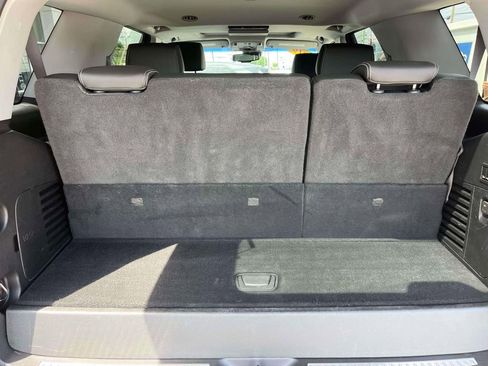 Used 2019 GMC Yukon Denali w/ Denali Ultimate Package AWD/4WD image 19