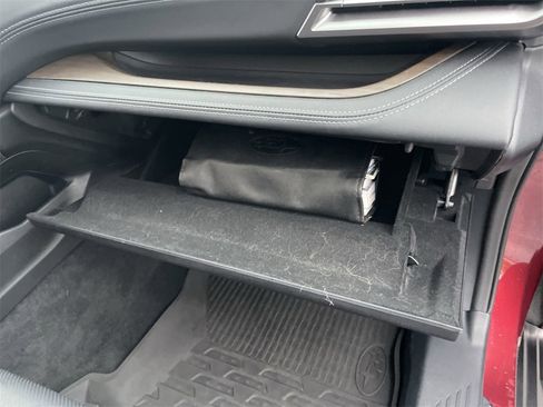 Certified 2022 Subaru Outback Limited image 37