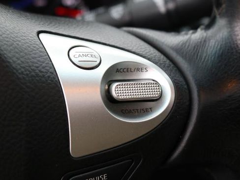 Used 2011 INFINITI FX35 AWD w/ Premium Pkg image 11