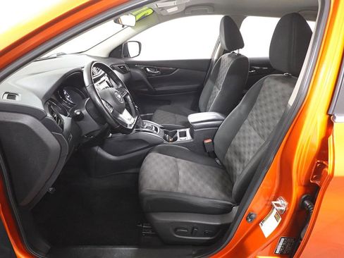 Used 2021 Nissan Rogue Sport SV image 10