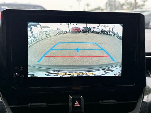 Used 2023 Toyota Corolla LE image 31