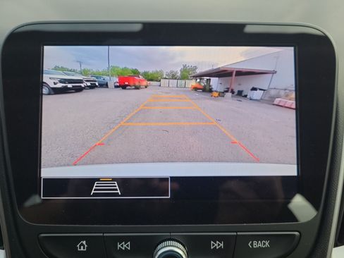 Used 2025 Chevrolet Malibu LT FWD image 19
