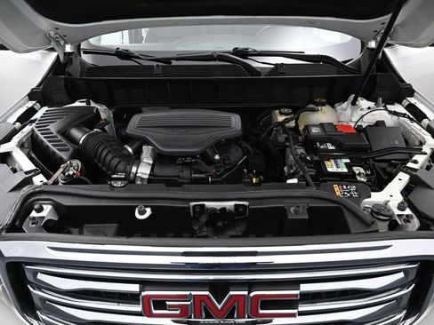 Used 2018 GMC Acadia SLT image 45