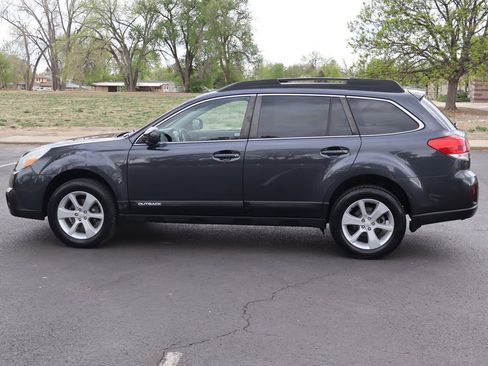 Used 2013 Subaru Outback 2.5i Premium w/ Popular Pkg 1B image 9