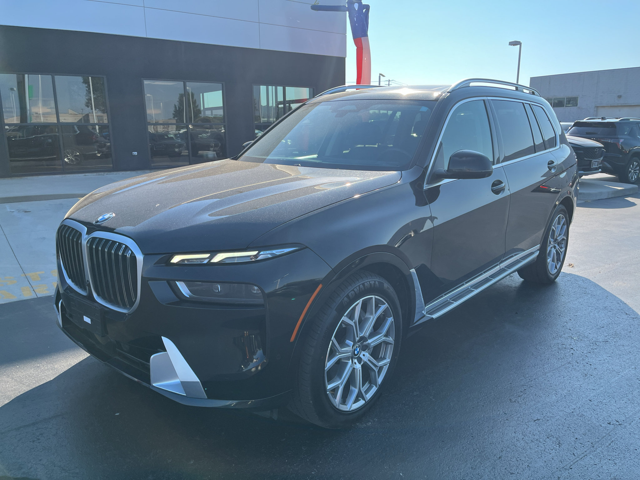 Used 2025 BMW X7 xDrive40i AWD/4WD image 4