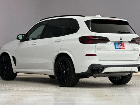 New 2026 BMW X5 M60i w/ Executive Package image 3