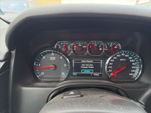 Used 2020 Chevrolet Suburban Premier AWD/4WD image 19