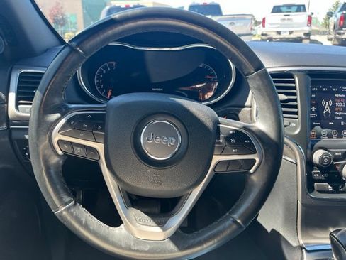 Used 2018 Jeep Grand Cherokee Limited w/ Luxury Group II RWD image 32