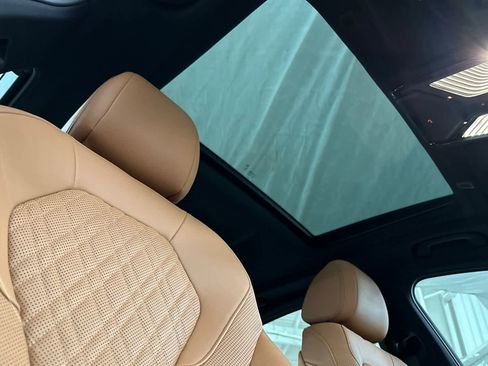 Used 2023 BMW 530i 530i w/ Convenience Package image 16