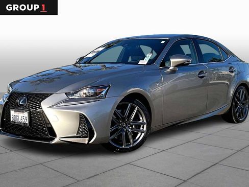 Used 2018 Lexus IS 300 image 1