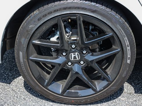 Used 2025 Honda Civic Sport image 12