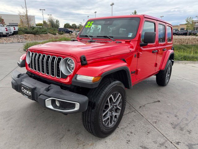 Used 2025 Jeep Wrangler Unlimited Sahara AWD/4WD image 4